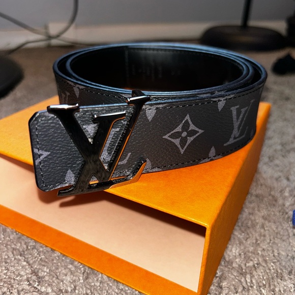 Black Louis Vuitton belt - Picture 1 of 5